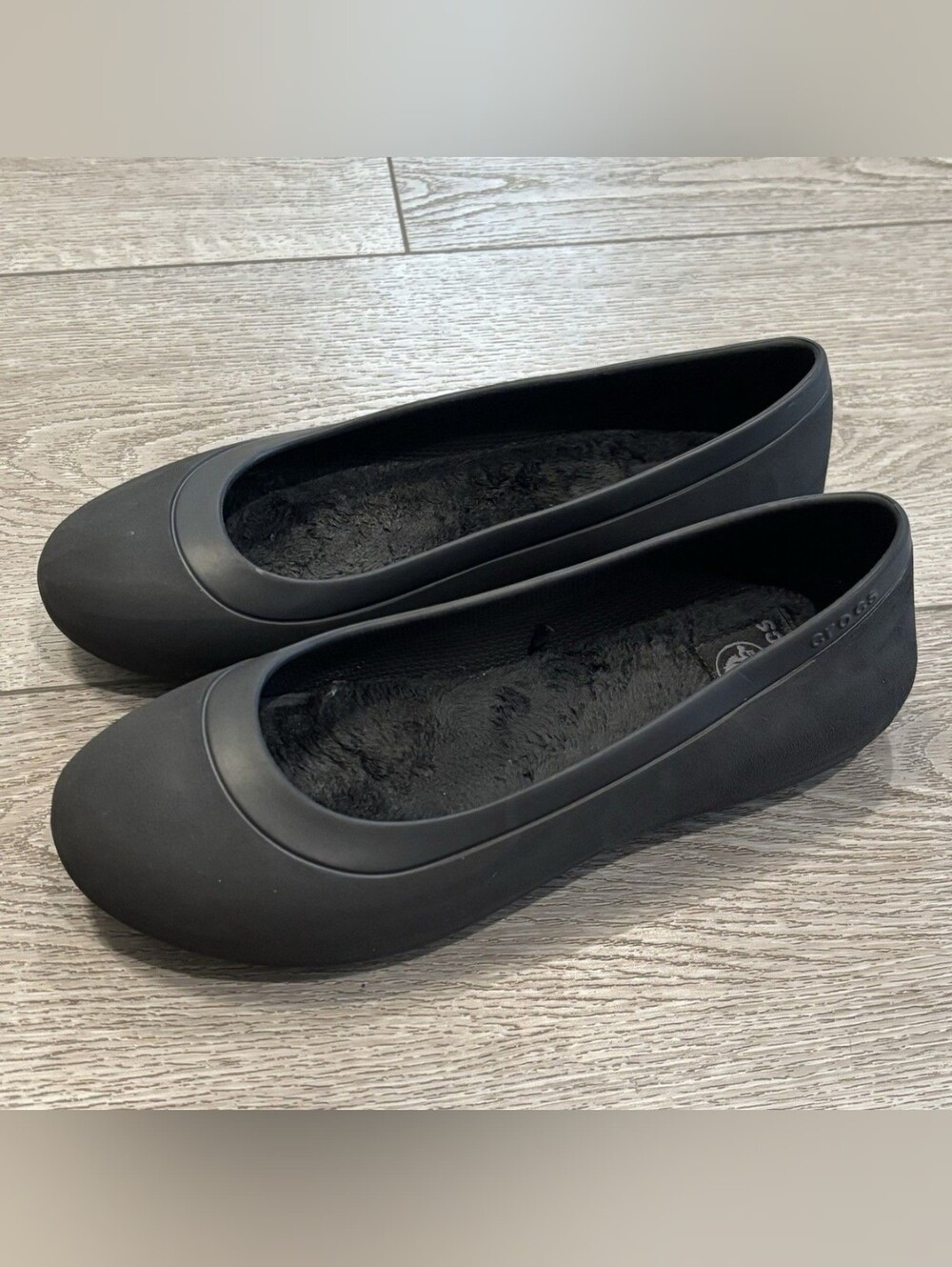 Crocs Mammoth Ballet Flats Women's Size 7 Black Lined Slip On Shoes Round Toe